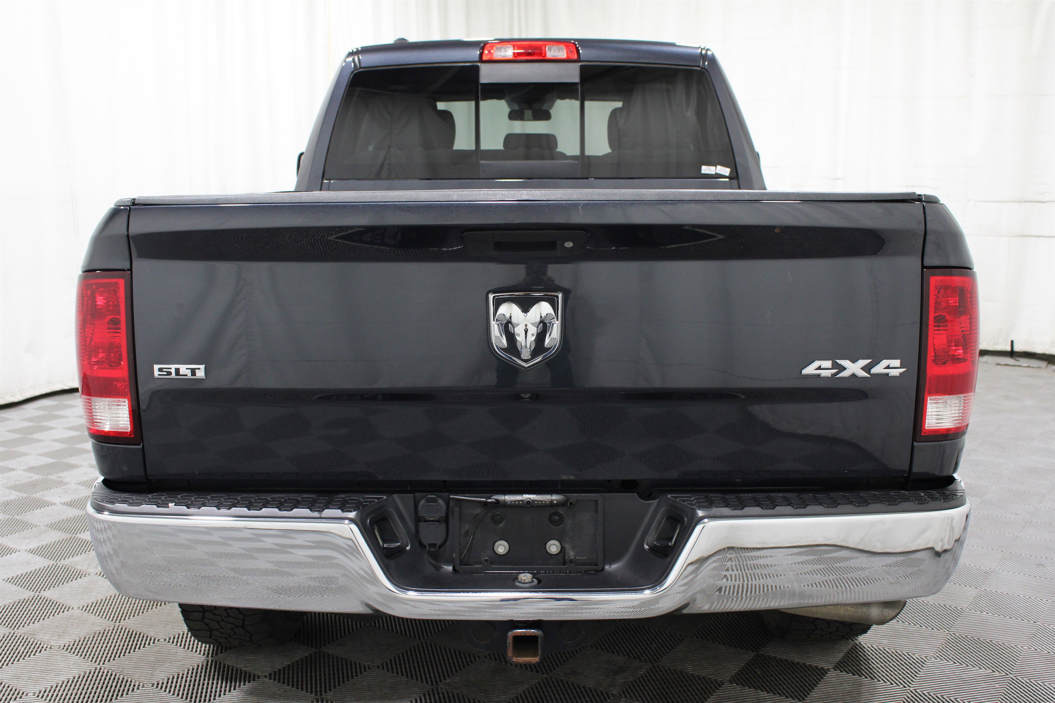 Used 2017 RAM 1500 Classic SLT image 25