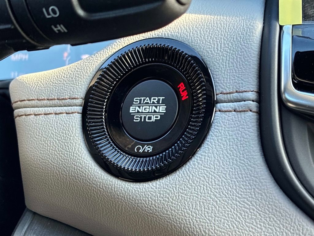 New 2026 Jeep Compass Limited image 10