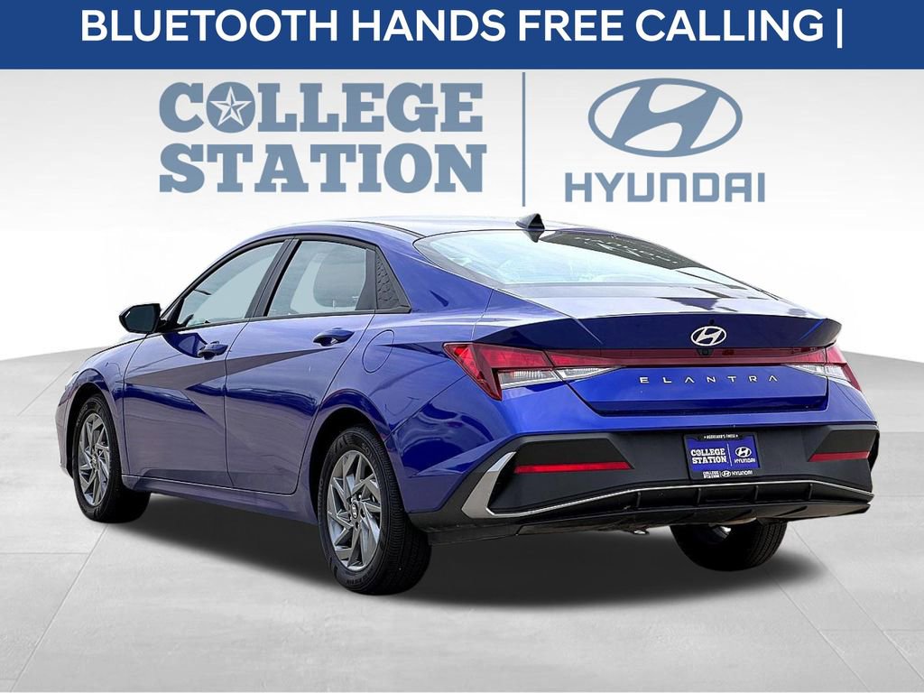 Used 2024 Hyundai Elantra SEL FWD image 6