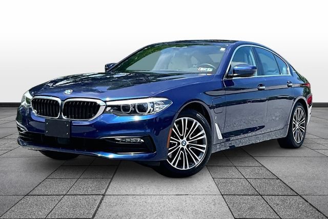Used 2018 BMW 530e xDrive w/ Premium Package 2 AWD/4WD image 4