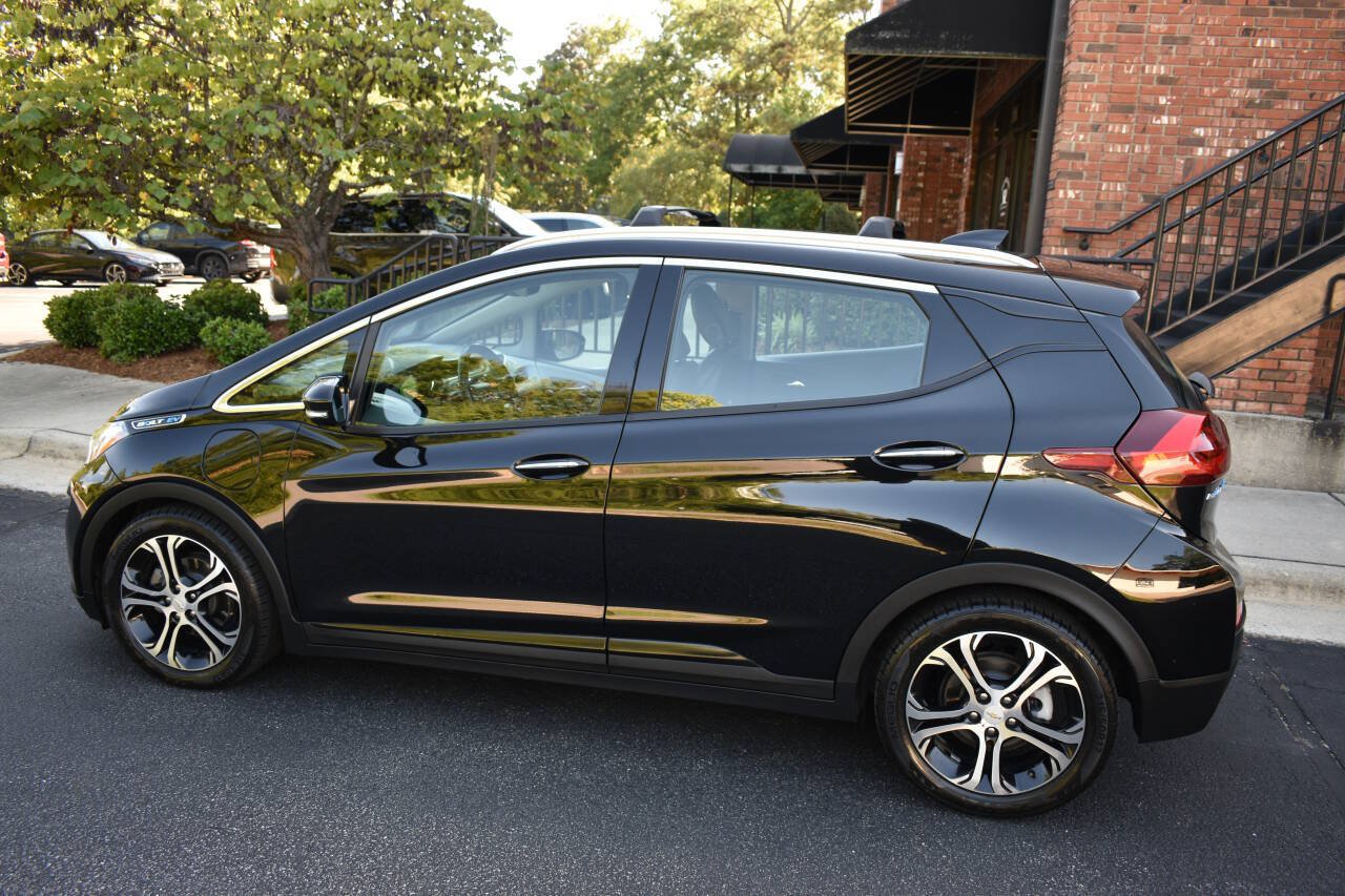 Used 2021 Chevrolet Bolt Premier w/ Infotainment Package FWD image 40