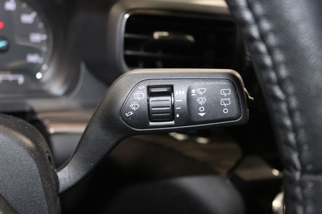 Used 2023 Ford Explorer Limited image 26