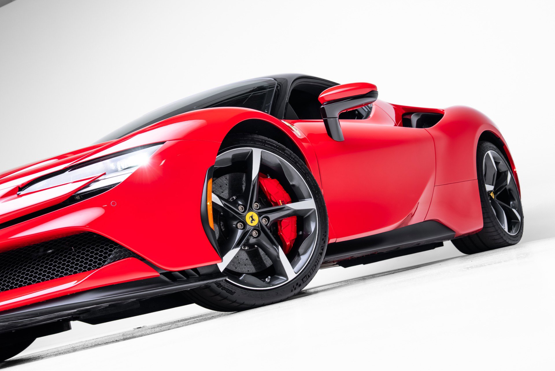 Used 2023 Ferrari SF90 Stradale AWD/4WD image 18