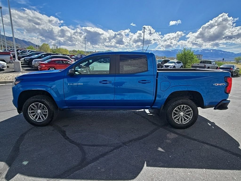 Used 2023 Chevrolet Colorado LT w/ LT Convenience Package image 7