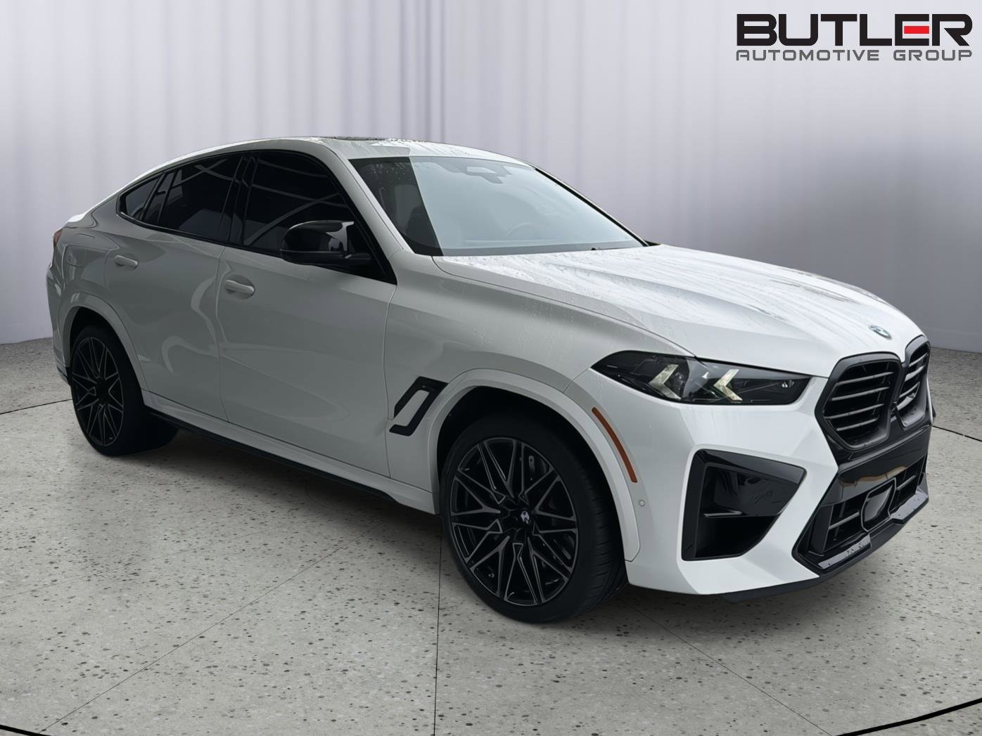 Used 2024 BMW X6 M Competition w/ Executive Package image 5