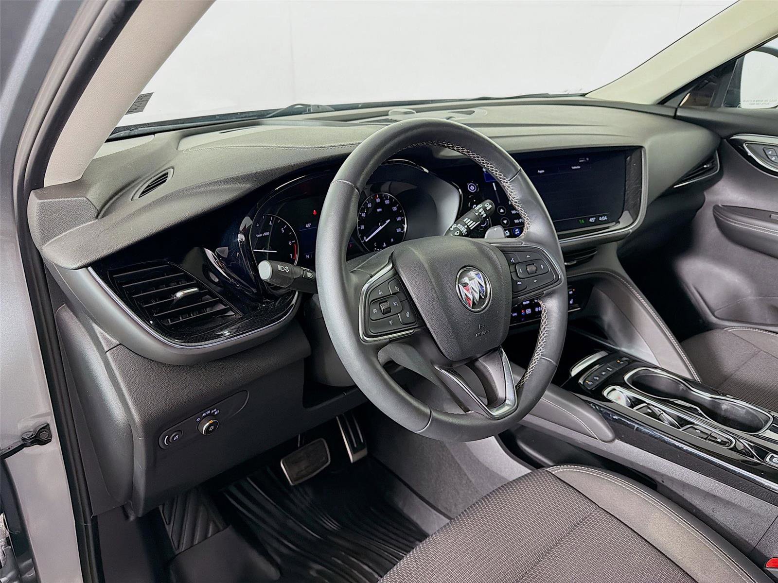 Used 2023 Buick Envision Preferred w/ Sport Touring Package image 9