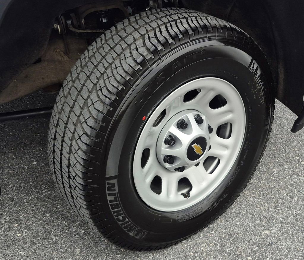 Used 2025 Chevrolet Silverado 3500 W/T w/ WT Convenience Package image 3