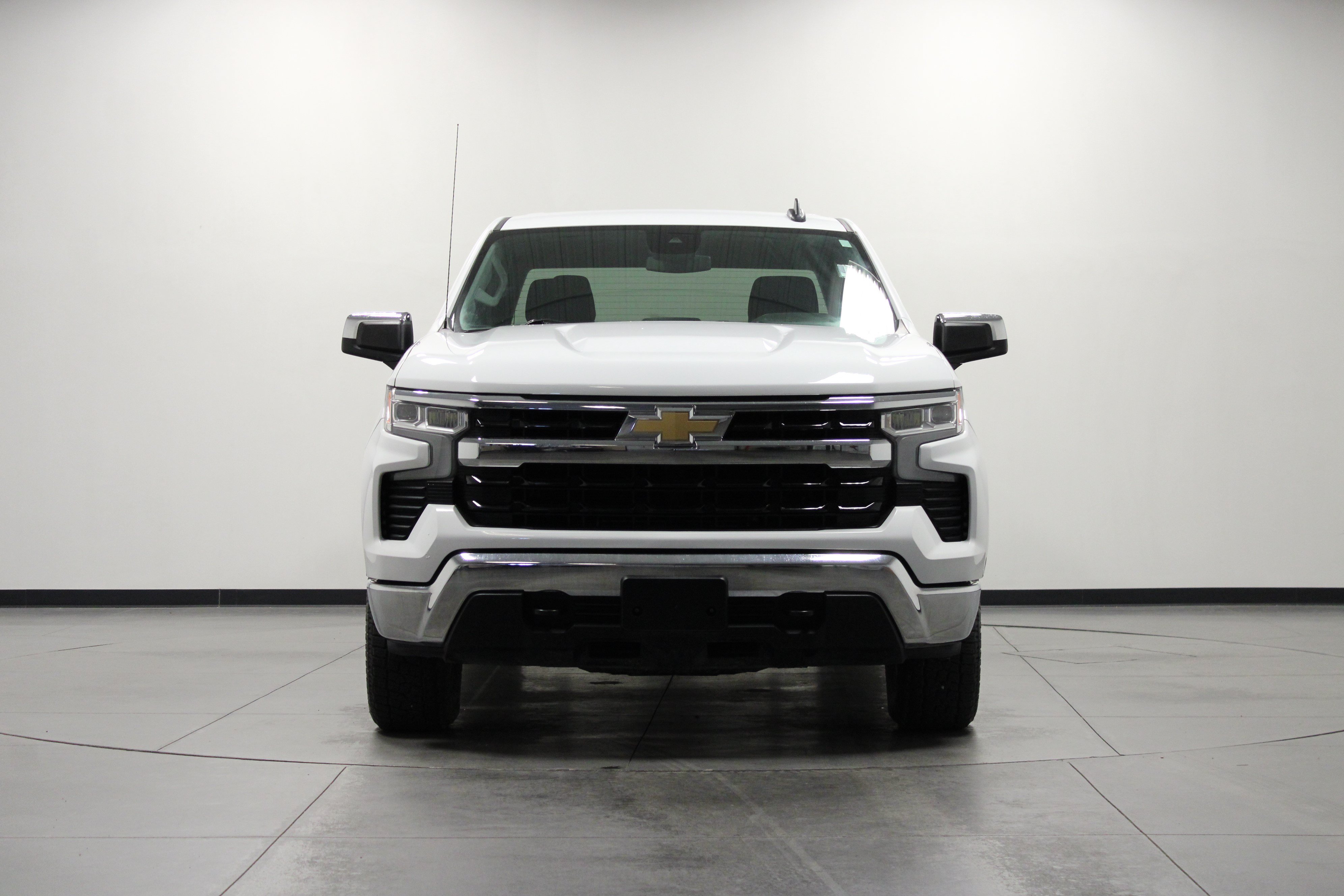 Used 2023 Chevrolet Silverado 1500 LT w/ Protection Package AWD/4WD image 9