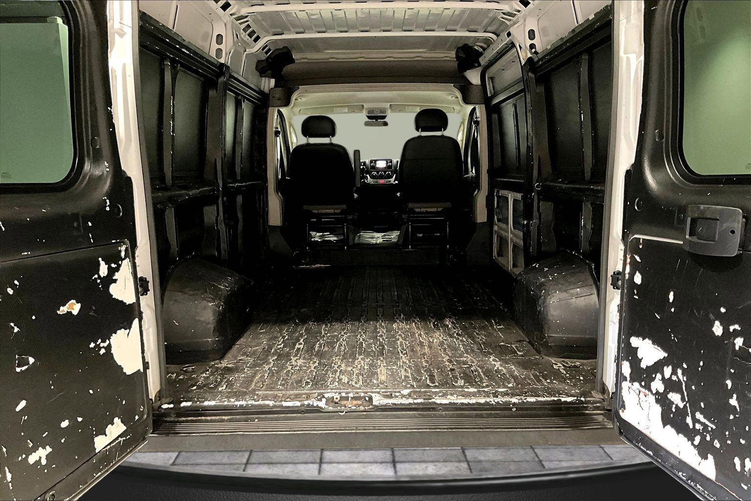 Used 2020 RAM ProMaster 2500 FWD image 7