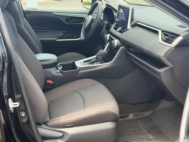 Used 2023 Toyota RAV4 LE FWD image 19