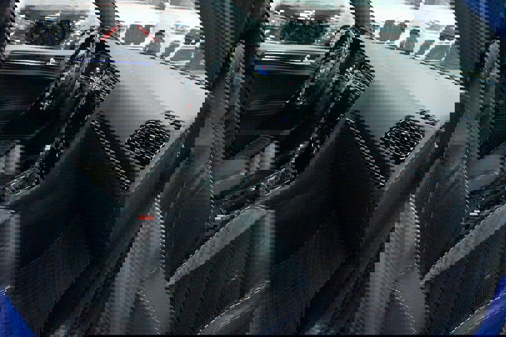 Used 2018 Volkswagen Golf 4-Door image 30