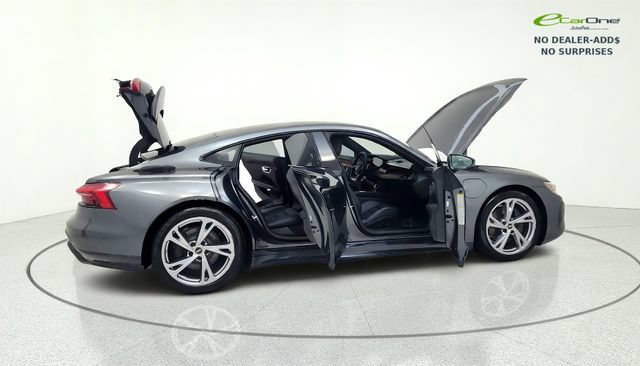 Used 2023 Audi e-tron GT Premium Plus AWD/4WD image 19