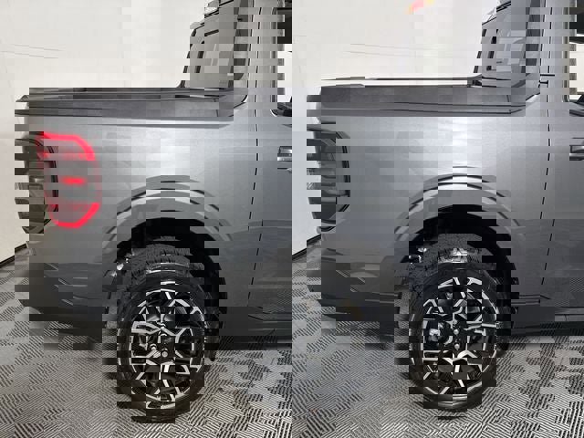 New 2025 Ford Maverick Lariat image 16