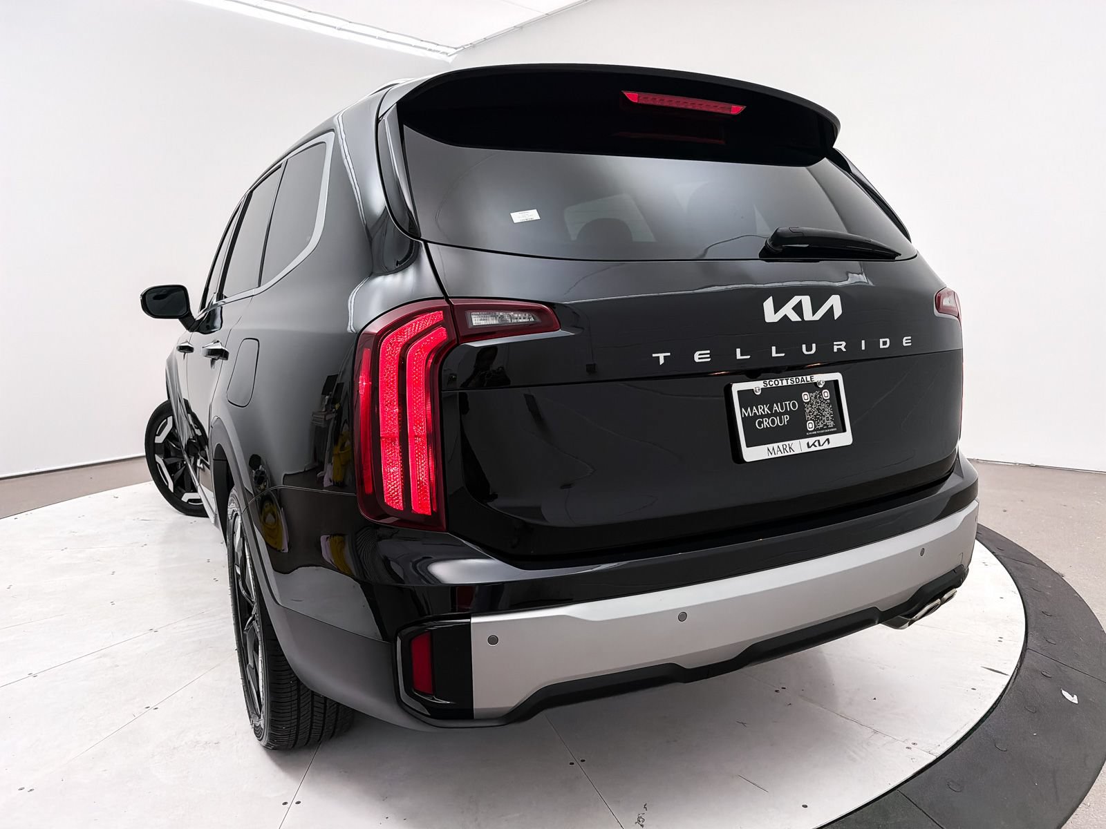 Certified 2024 Kia Telluride S w/ S Sunroof Package FWD image 3