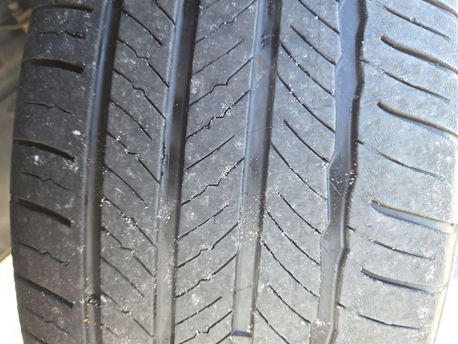 Used 2021 Toyota RAV4 XLE Premium image 12