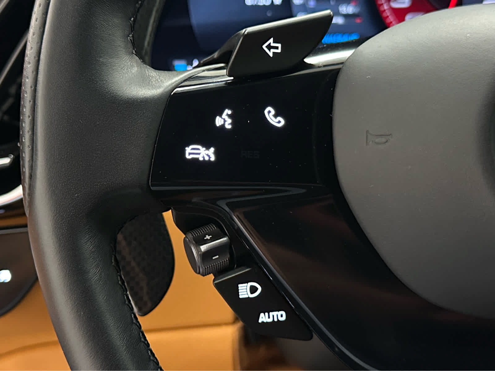 Used 2022 Ferrari Roma RWD image 21