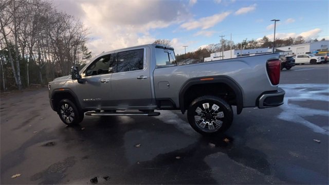New 2026 GMC Sierra 3500 Denali w/ Technology Package image 7