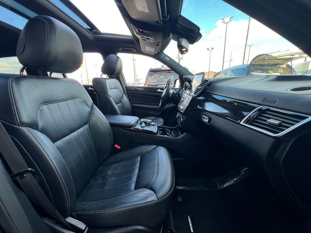 Used 2019 Mercedes-Benz GLS 450 4MATIC image 28