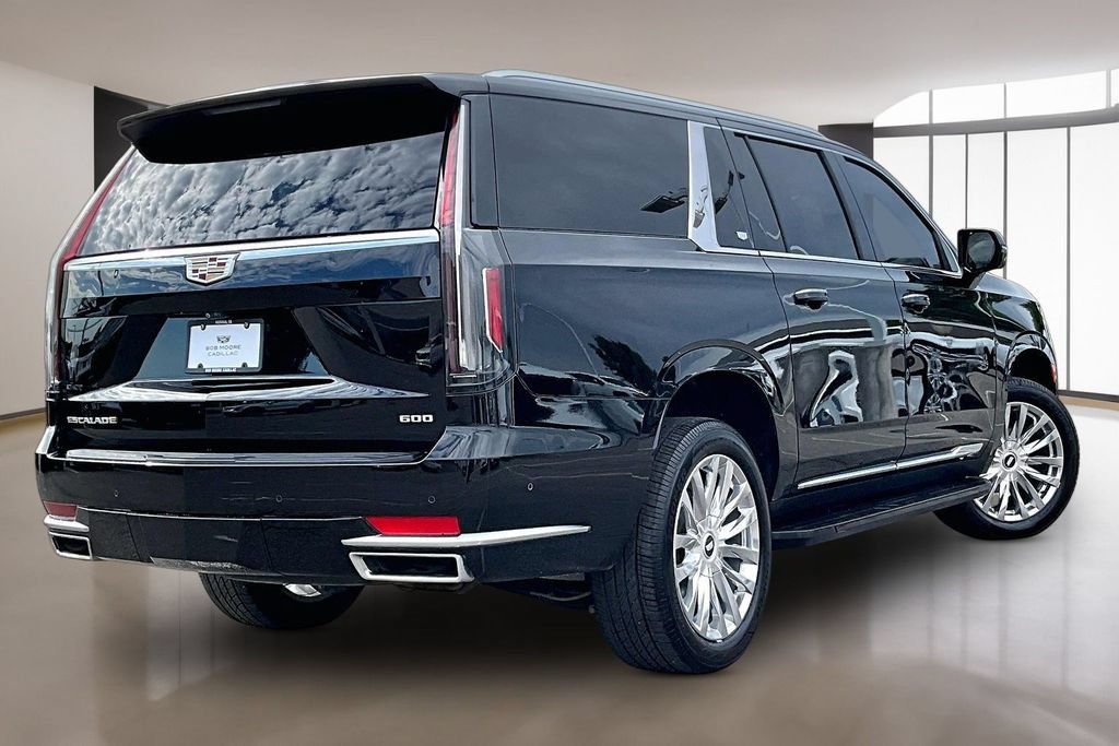 Used 2023 Cadillac Escalade ESV Premium Luxury AWD/4WD image 2