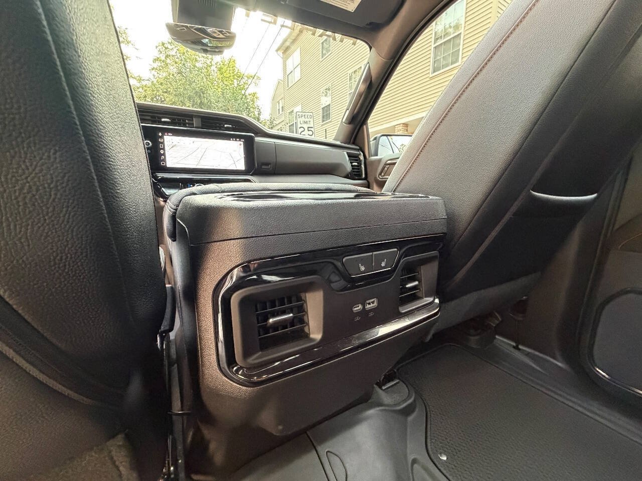 Used 2023 GMC Sierra 1500 AT4 w/ AT4 Premium Package AWD/4WD image 29