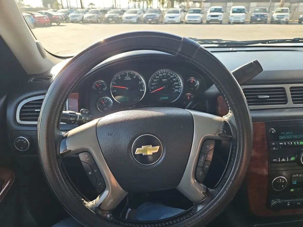 Used 2013 Chevrolet Avalanche LT w/ All-Star Edition image 49