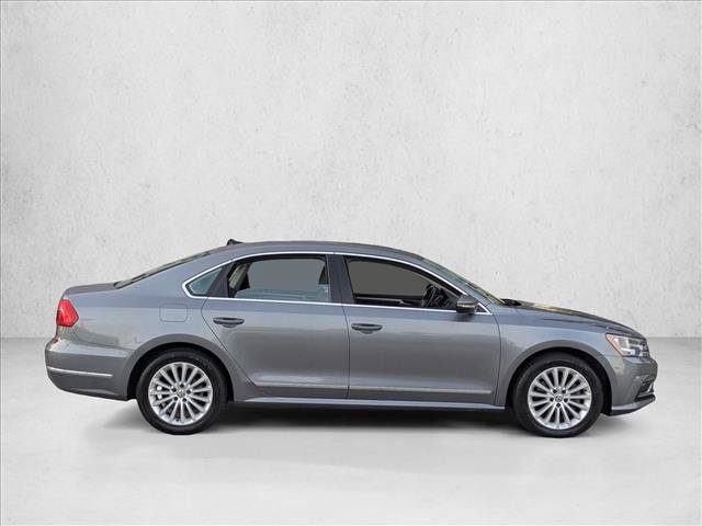 Used 2016 Volkswagen Passat 1.8T SE image 4