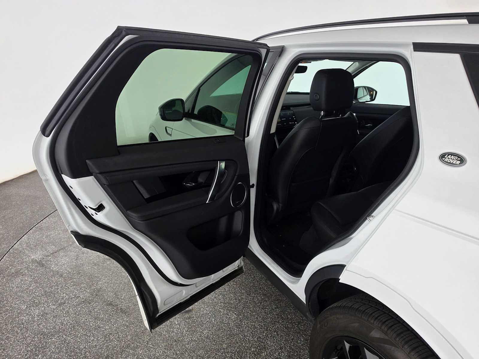 Used 2025 Land Rover Discovery Sport S AWD/4WD image 15