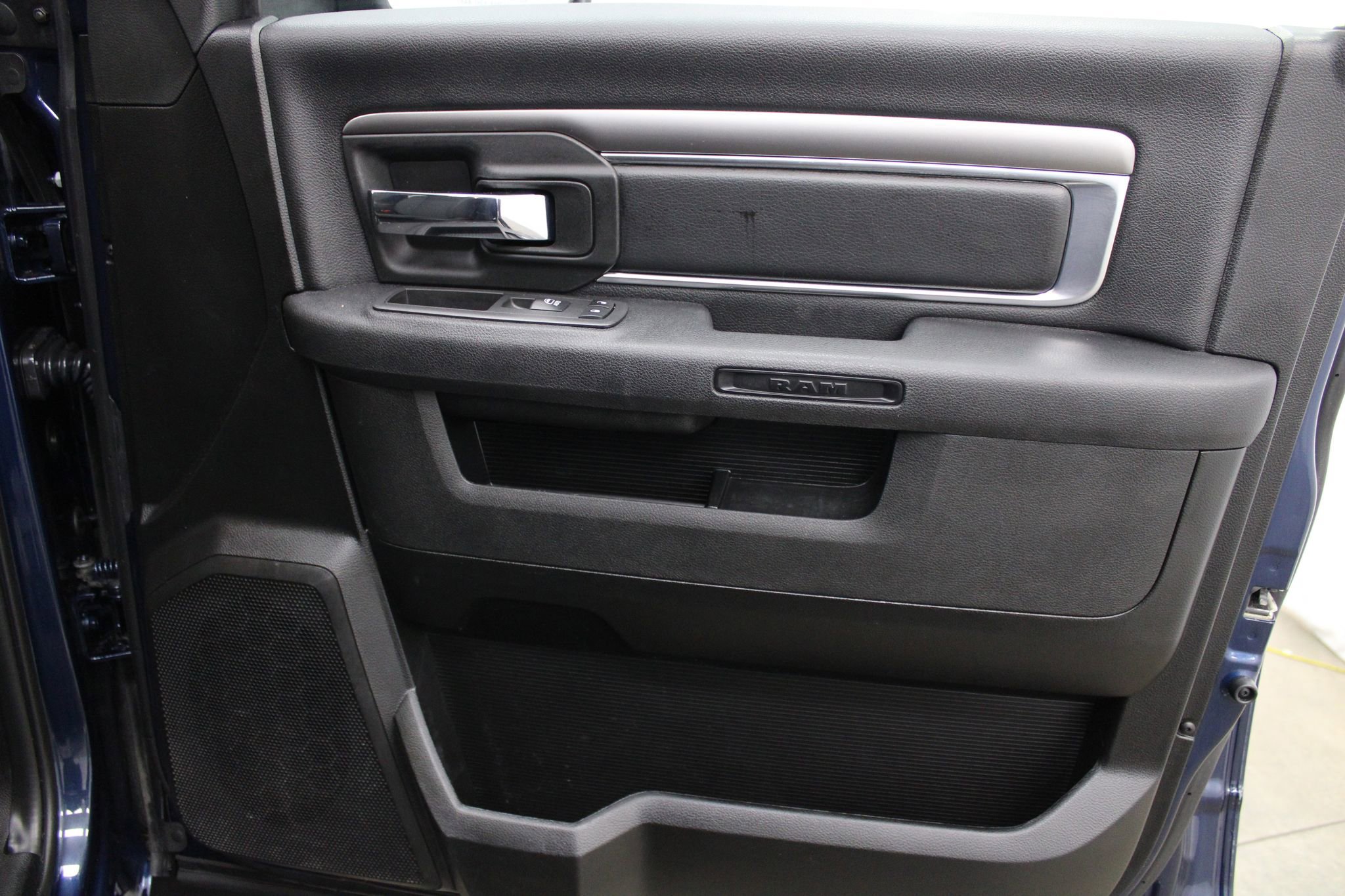 Used 2022 RAM 1500 Classic Warlock image 24