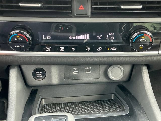 Used 2024 Nissan Rogue SV AWD/4WD image 28