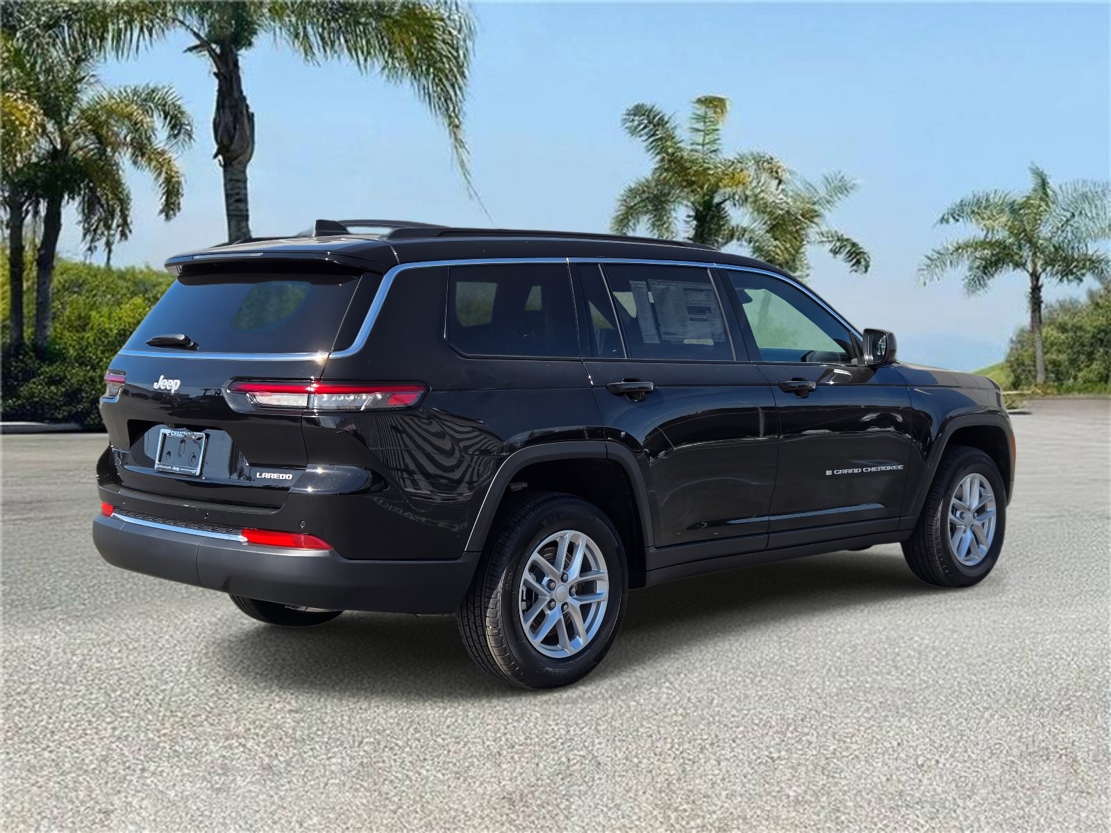 New 2026 Jeep Grand Cherokee L 2WD image 4