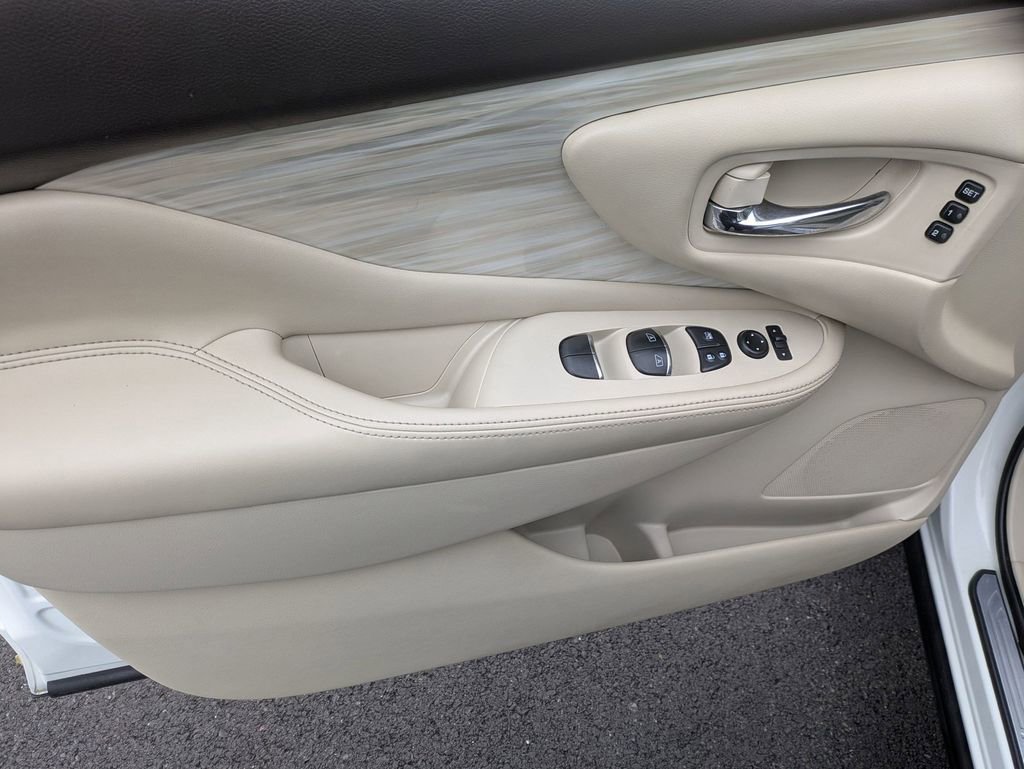 Used 2018 Nissan Murano Platinum image 9
