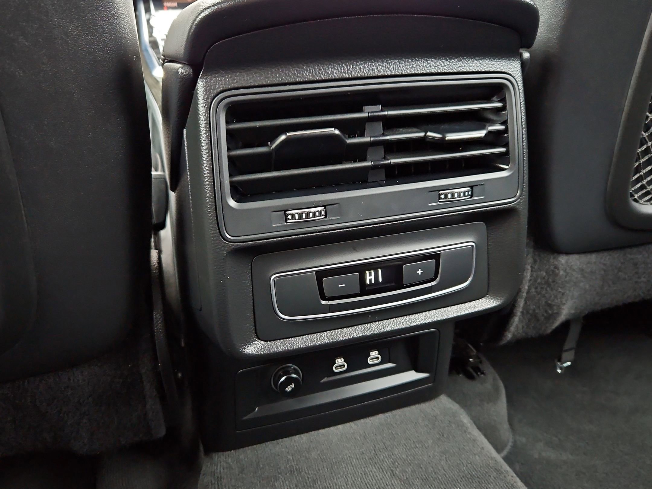 Used 2022 Audi Q7 2.0T Premium image 24