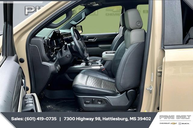 Used 2022 Chevrolet Silverado 1500 ZR2 w/ Technology Package image 18