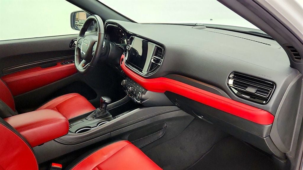 Used 2022 Dodge Durango R/T w/ Blacktop Package AWD/4WD image 25