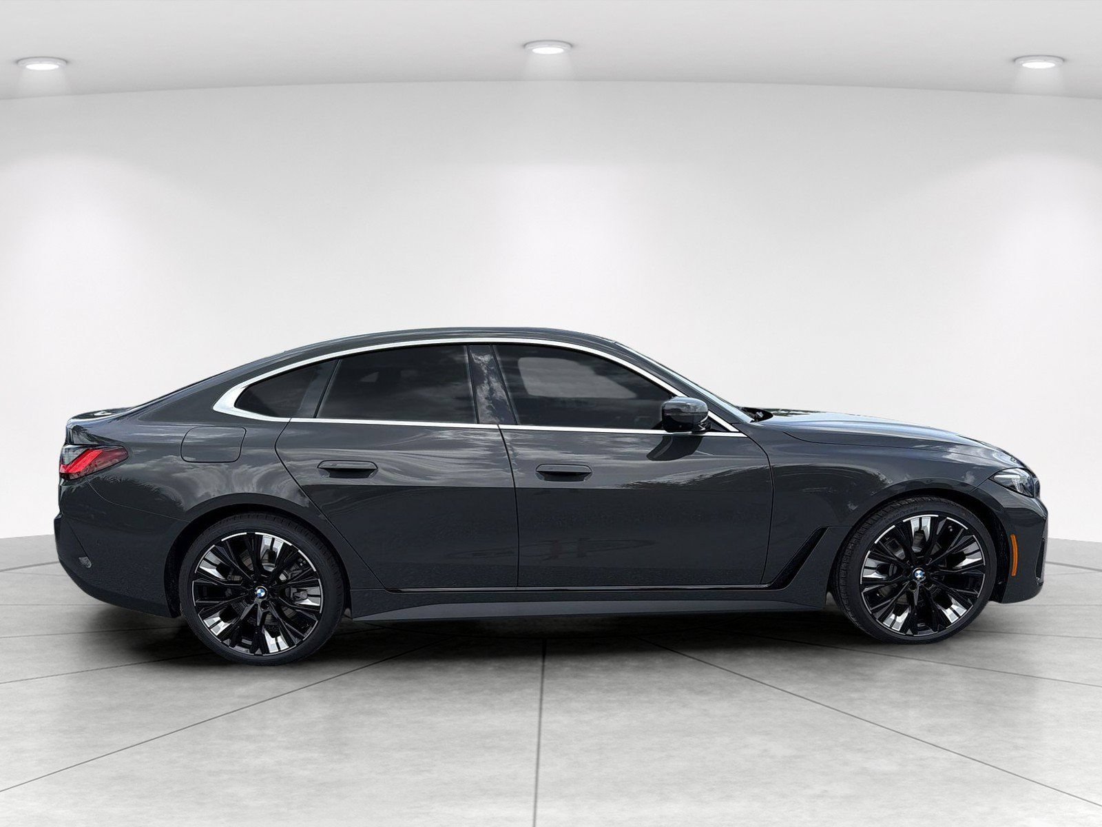 New 2026 BMW 430i xDrive w/ Premium Package AWD/4WD image 3
