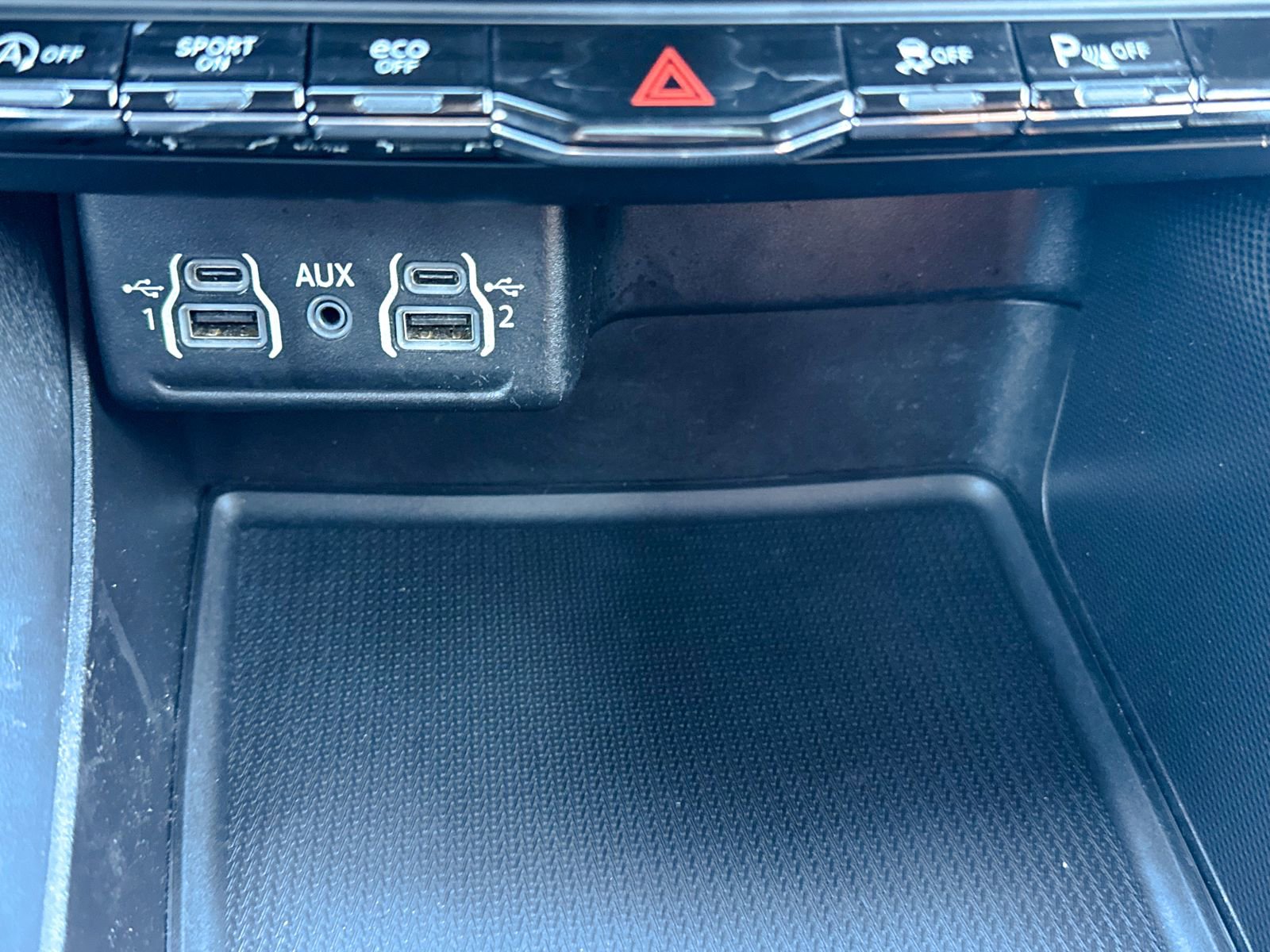 Used 2023 Dodge Durango GT image 34