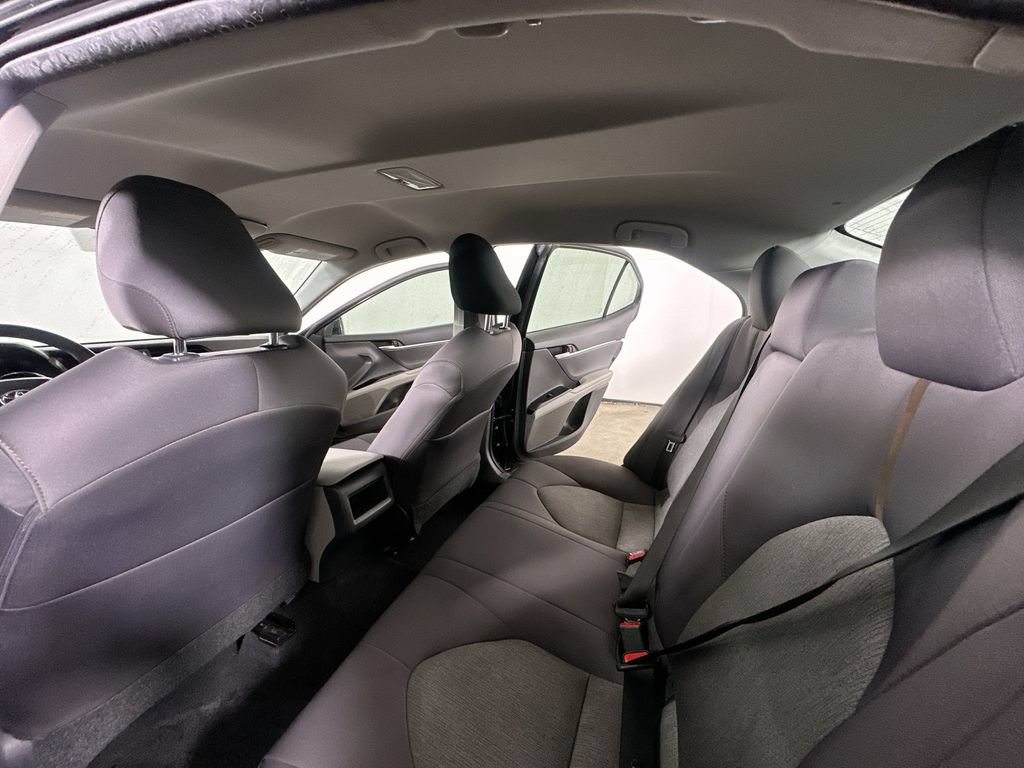 Used 2020 Toyota Camry LE FWD image 13