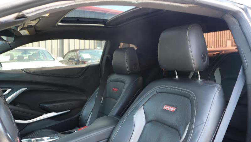 Used 2019 Chevrolet Camaro SS RWD image 7