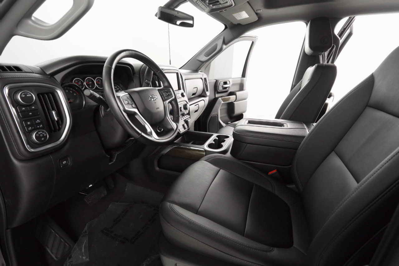 Used 2022 Chevrolet Silverado 2500 LT w/ Midnight Edition image 13