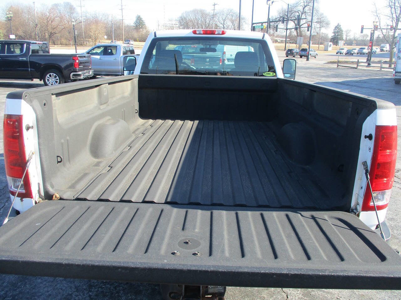 Used 2012 GMC Sierra 2500 W/T w/ Snow Plow Prep Package image 9