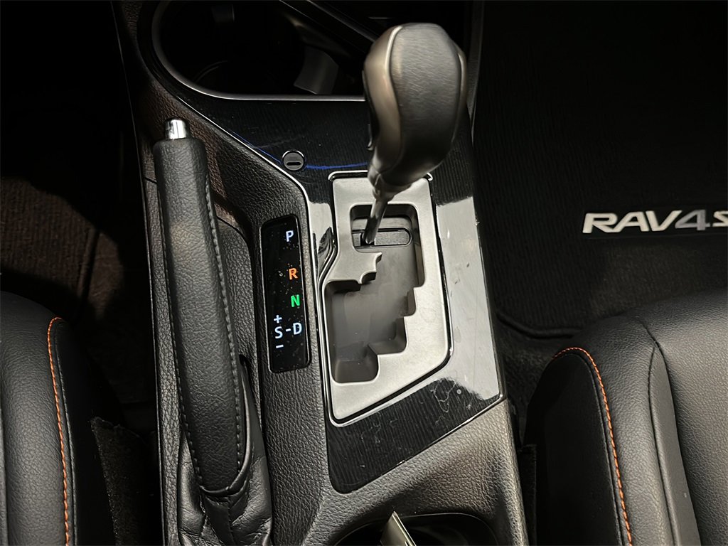 Used 2016 Toyota RAV4 SE image 28