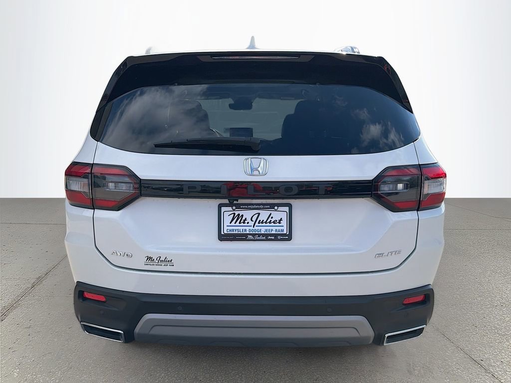 Used 2023 Honda Pilot Elite image 5