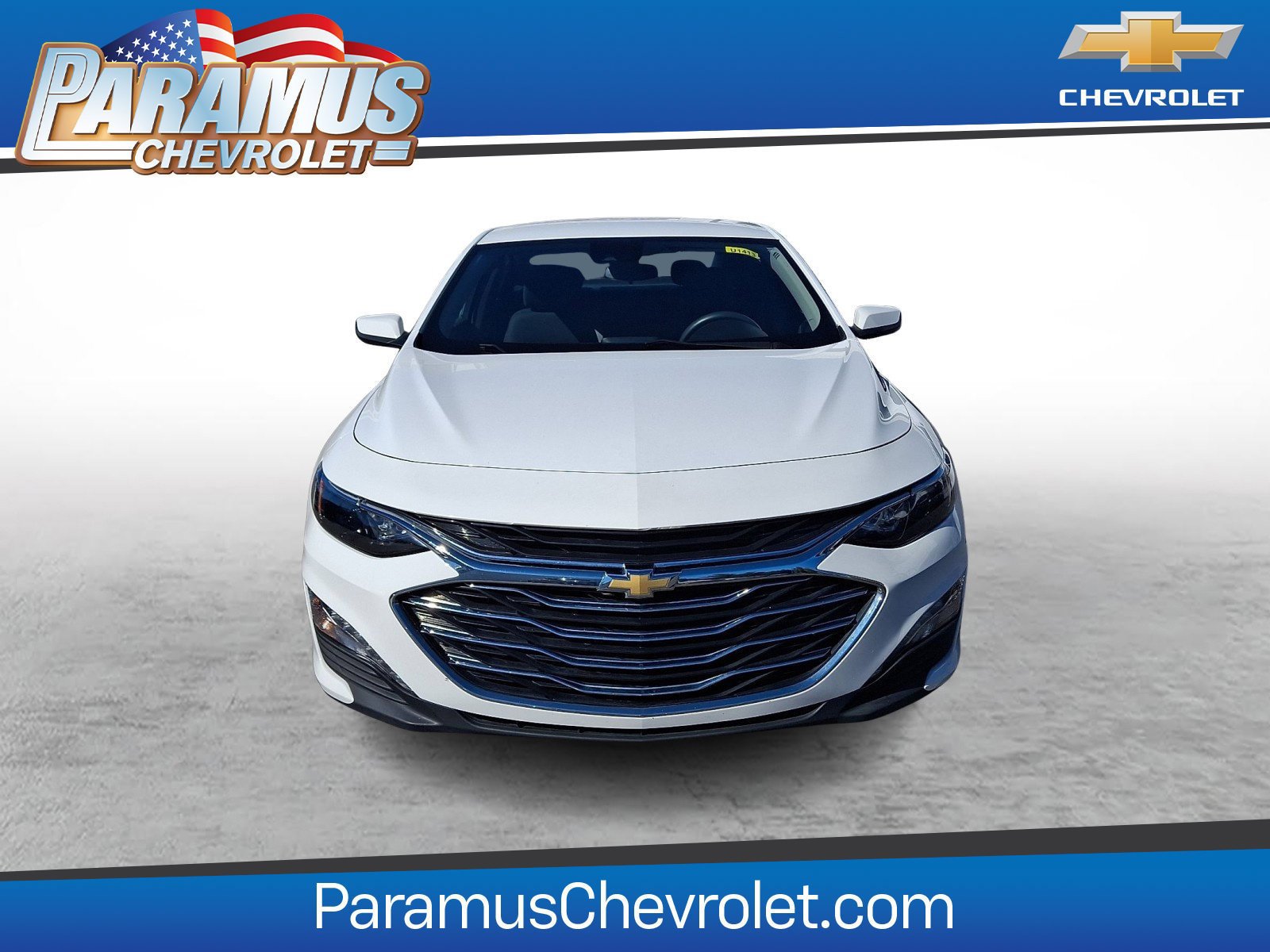 Used 2025 Chevrolet Malibu LT FWD image 2