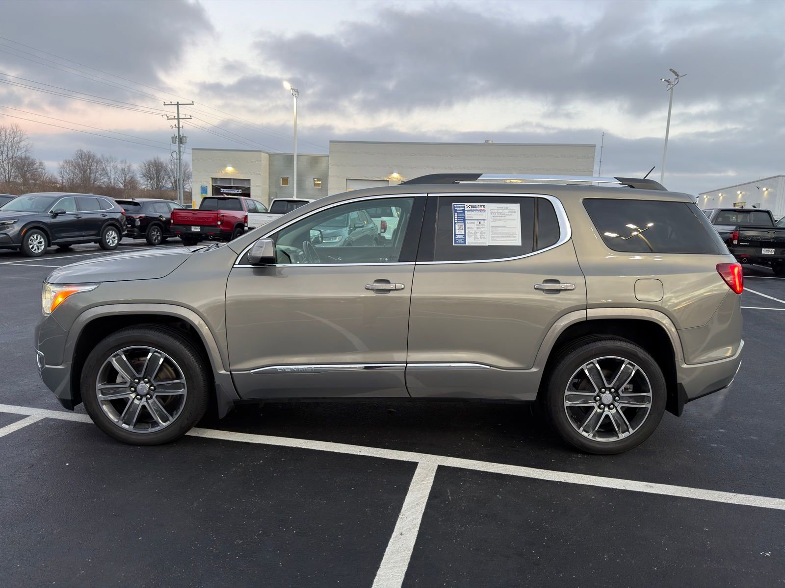 Used 2019 GMC Acadia Denali w/ Technology Package image 3