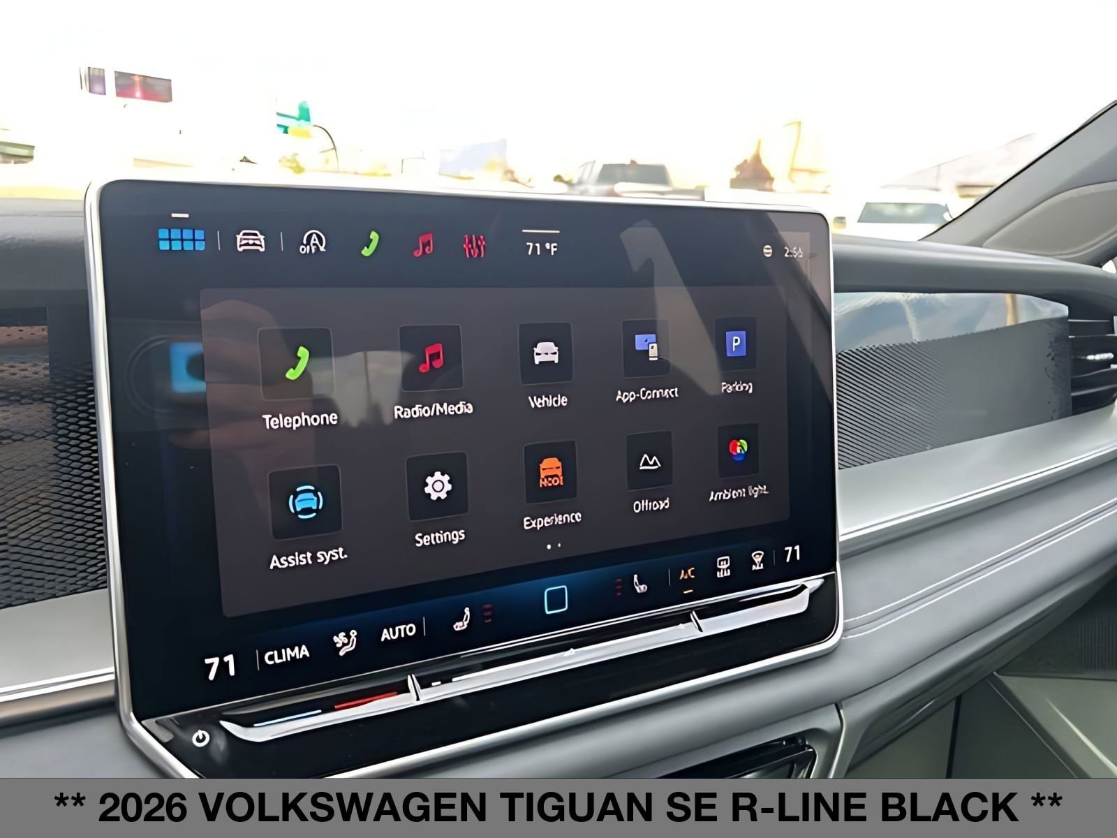 New 2026 Volkswagen Tiguan SE R-Line AWD/4WD image 28
