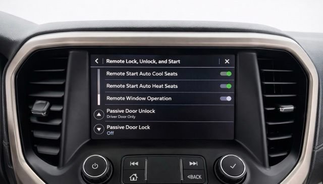 Used 2021 GMC Acadia Denali w/ Denali Ultimate Package AWD/4WD image 27