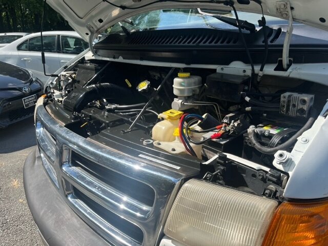Used 2000 Dodge B1500 RWD image 14
