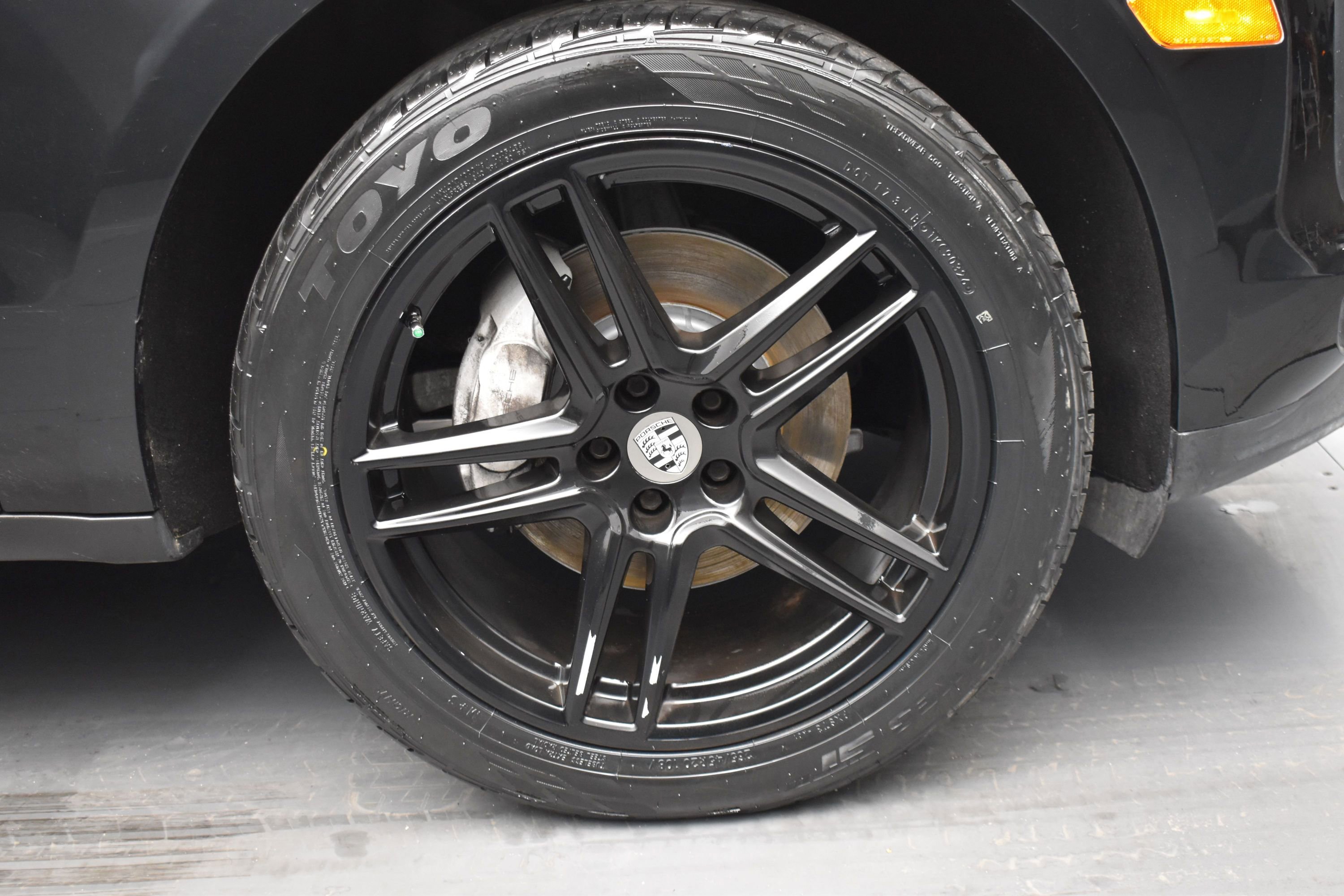 Used 2019 Porsche Macan AWD/4WD image 16