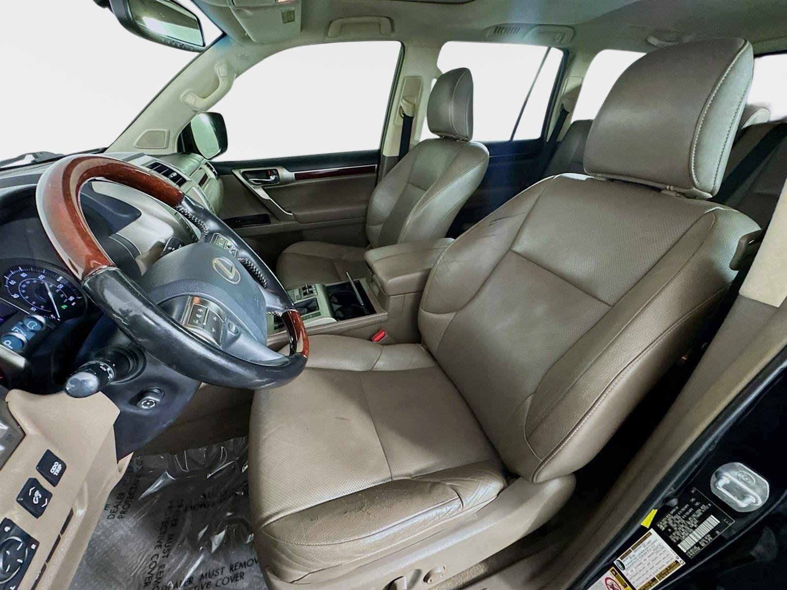 Used 2017 Lexus GX 460 Premium w/ Premium Package image 11