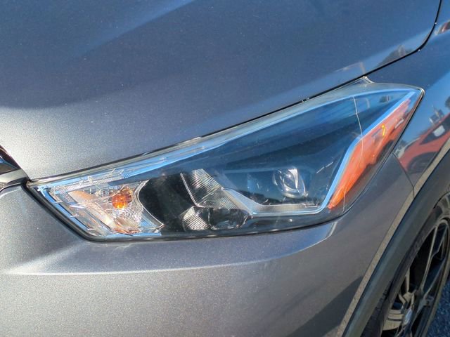 Used 2020 Nissan Kicks SR w/ SR Premium Package image 9